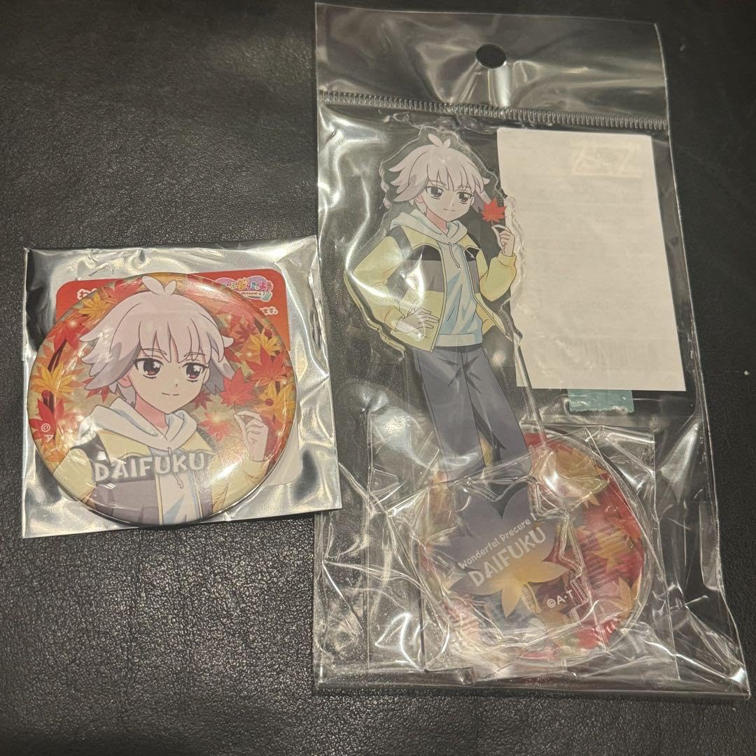 Amazon.co.jp: 兎山大福 アクリルスタンド 缶バッジ プリティストア